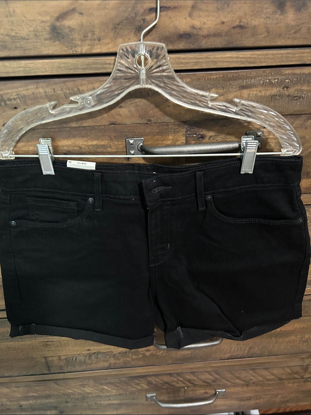 Signature by Levi Strauss Black Denim Roll-Hem Women’s Shorts. Nwt.